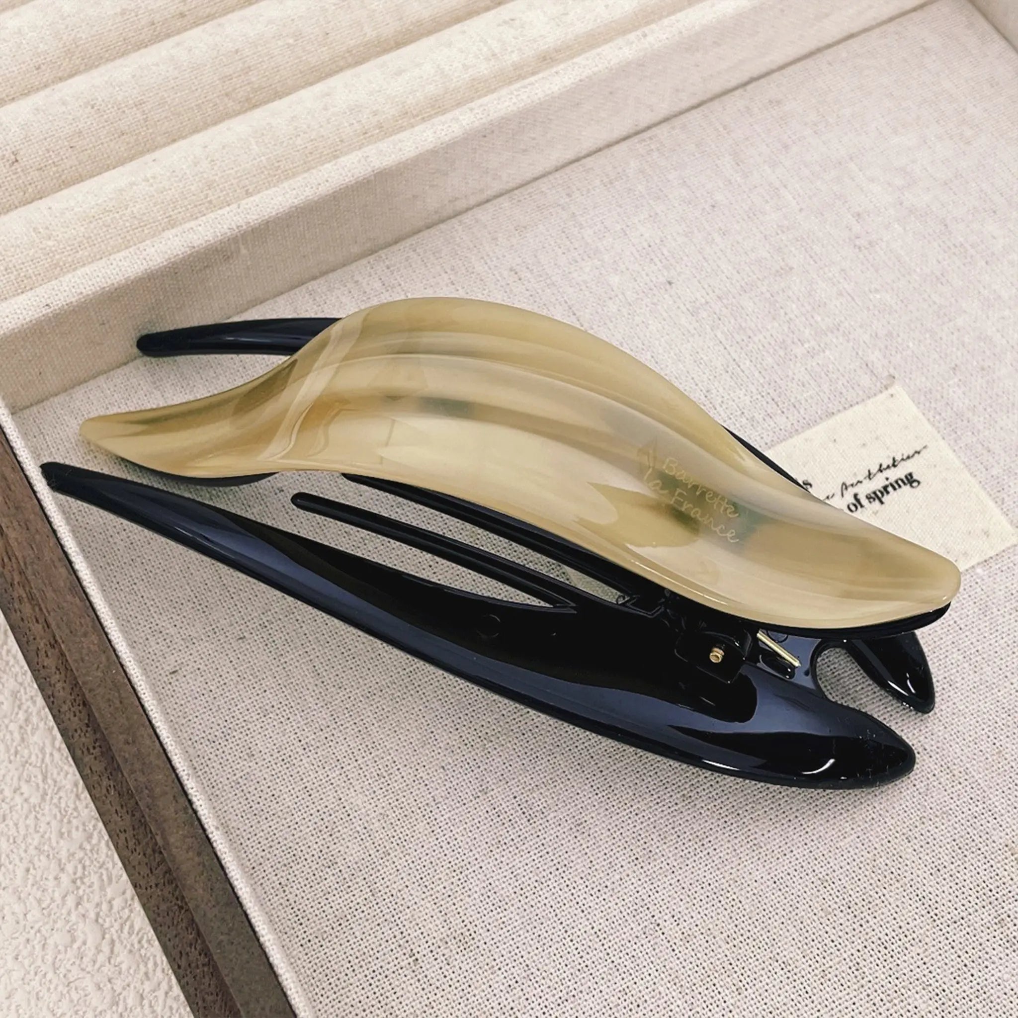 Duck-Bill Acetate Hairpin STELATIDE