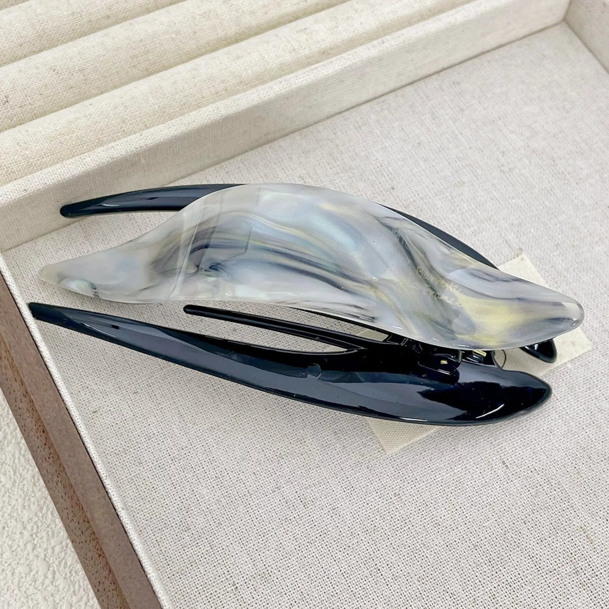 Duck-Bill Acetate Hairpin STELATIDE