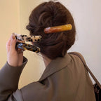 Moon-Tied Acetate hair clip STELATIDE