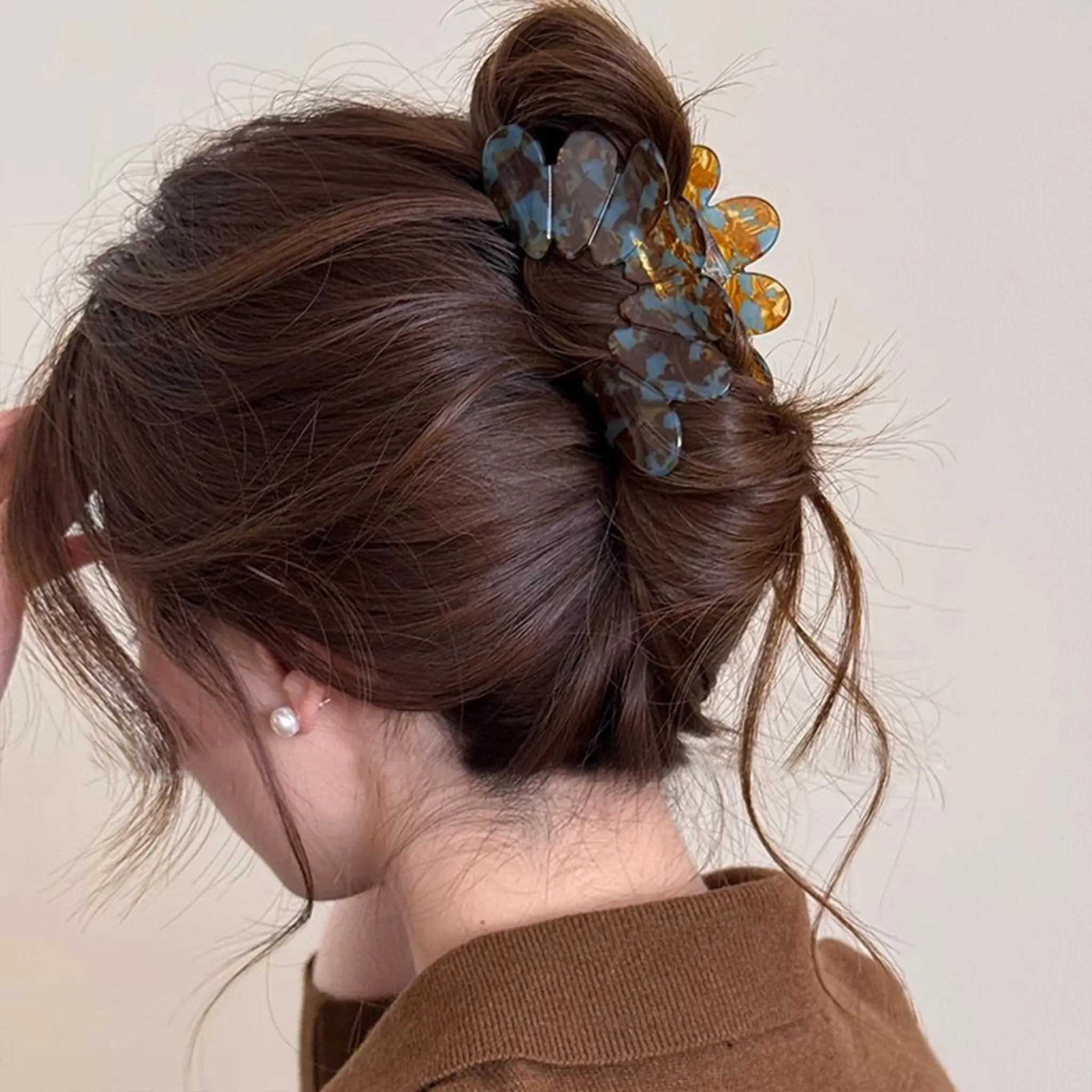 Shark-Mouth  Acetate Hairpin STELATIDE