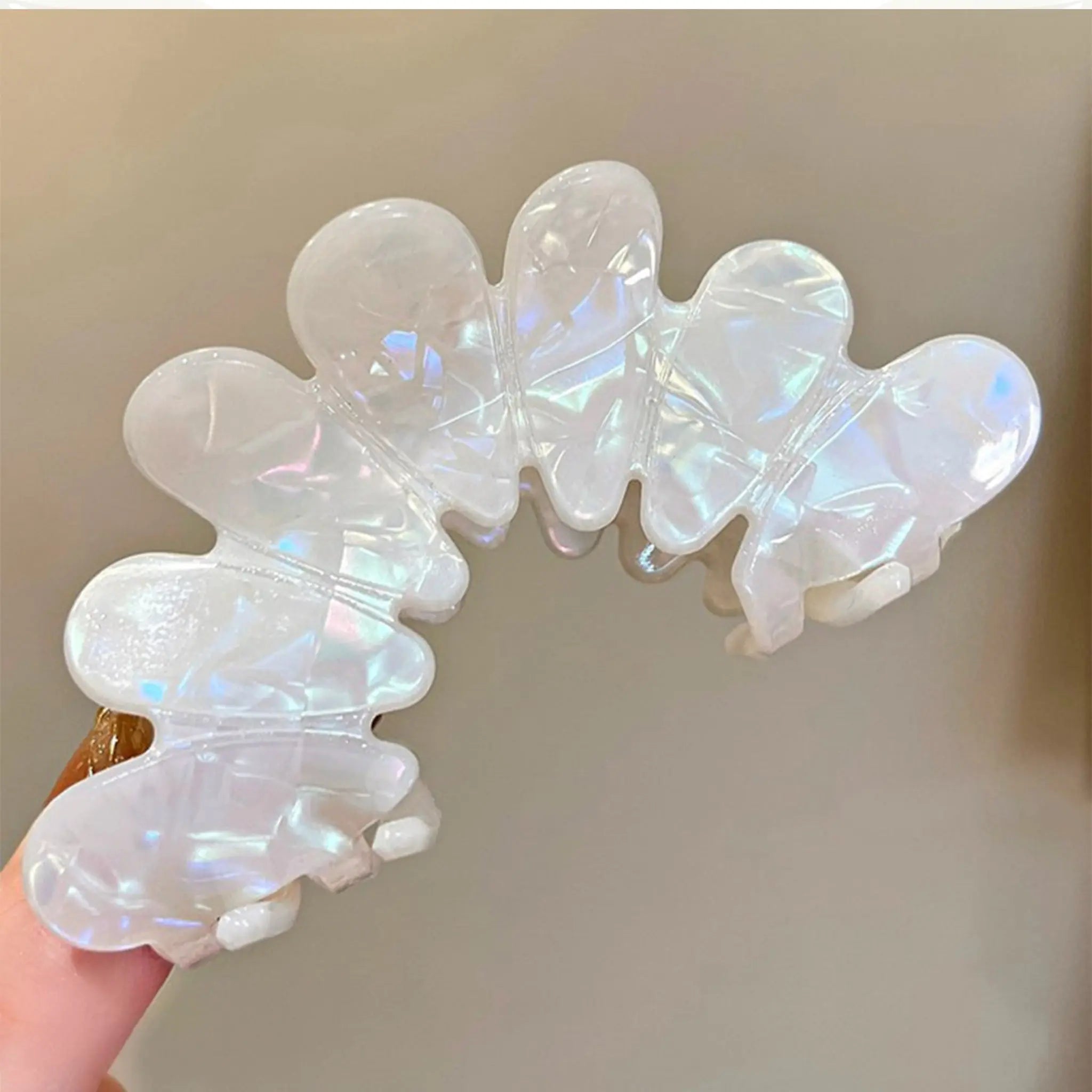 Shark-Mouth  Acetate Hairpin STELATIDE