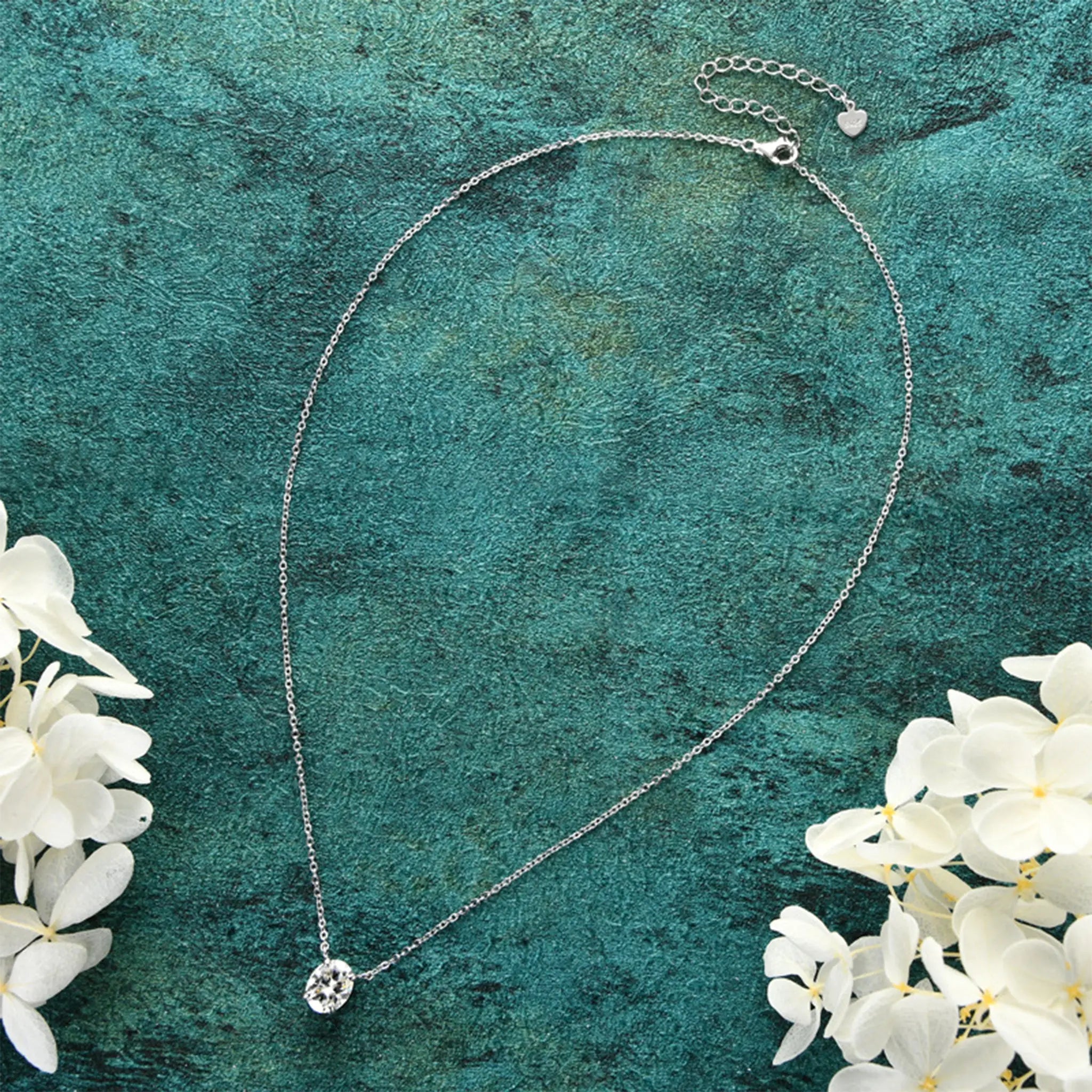 Single - Diamond Star Path Necklace STELATIDE